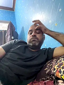 arjunforyou4 online show from November 25, 11:32 am