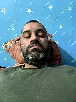 arjunforyou4 online show from December 19, 7:48 am