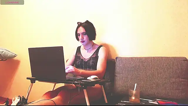 IrenModelTrans online show from November 27, 5:15 pm