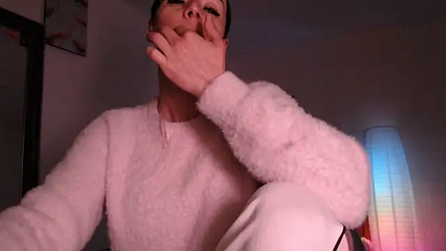 MissyDior8 online show from March 30, 9:21 am