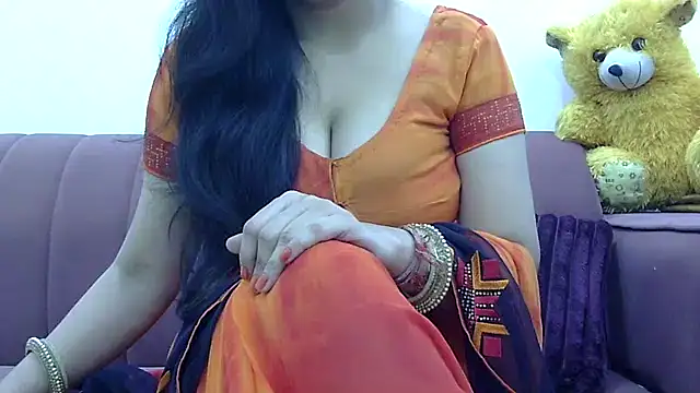 Zoya-sexy online show from January 4, 6:30 pm