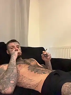 magicmichaell online show from March 31, 9:43 am