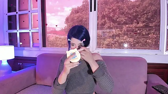 Snapshot of ReiAyanamy chatting on April 19, 8:00 pm ReiAyanamy online show from April 19, 8:00 pm