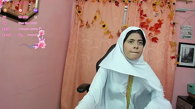 NaylaAbadi online show from November 22, 12:26 pm