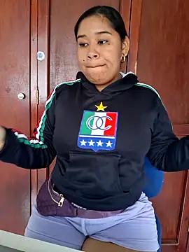 Sarahy- online show from January 5, 5:27 pm