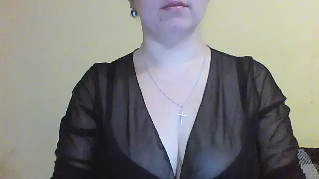 Vitalina282128 online show from November 20, 7:24 pm