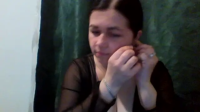 Vitalina282128 online show from May 8, 6:35 pm