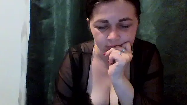 Snapshot of Vitalina282128 chatting on June 3, 6:13 pm Vitalina282128 online show from June 3, 6:13 pm