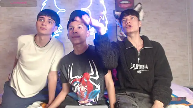 axel milo kairo and noa online show from November 30, 3:54 am