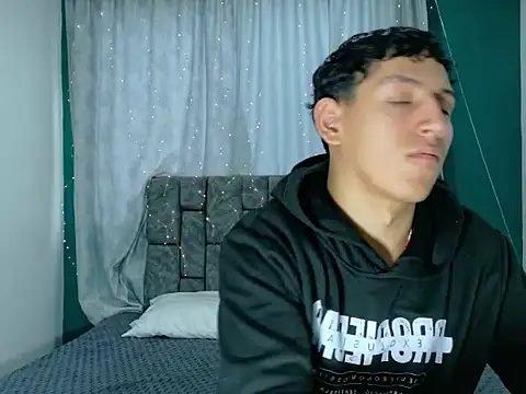 FelipeGonzalezz online show from February 7, 12:53 pm