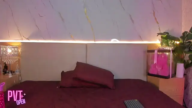 april grey11 online show from February 4, 8:03 pm