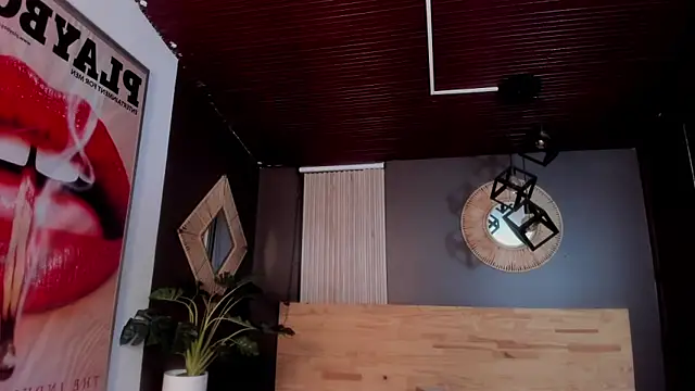 Velvet Dreamss online show from February 14, 12:13 pm