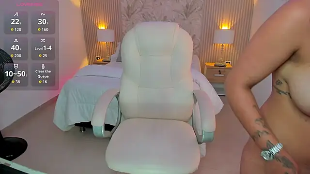 Snapshot of Kim_stonee chatting on March 2, 7:21 pm Kim stonee online show from March 2, 7:21 pm