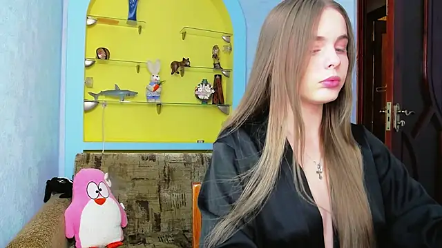 AlicaLOVEalisa777 online show from April 12, 4:34 pm