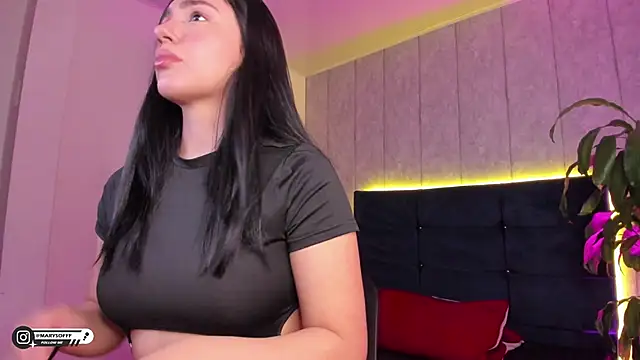 Snapshot of marysofff chatting on December 1, 8:25 pm marysofff online show from December 1, 8:25 pm