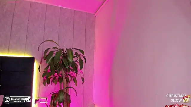 Snapshot of marysofff chatting on December 20, 12:07 am marysofff online show from December 20, 12:07 am