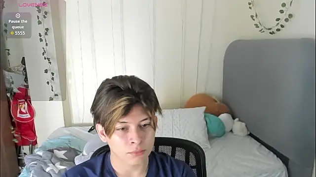 Snapshot of Felix_kitty chatting on January 9, 7:04 pm Felix kitty online show from January 9, 7:04 pm