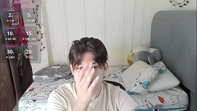 Felix kitty online show from March 14, 7:08 pm