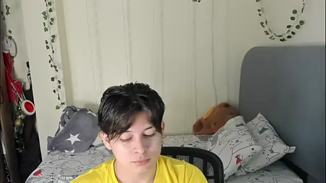 Felix kitty online show from March 27, 7:13 pm