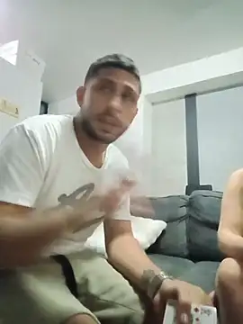 Snapshot of MAX_Jhonnson chatting on November 21, 3:05 am MAX Jhonnson online show from November 21, 3:05 am