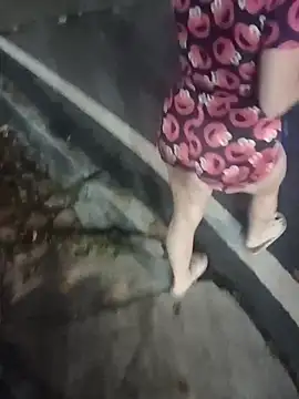 Snapshot of MAX_Jhonnson chatting on December 2, 4:51 am MAX Jhonnson online show from December 2, 4:51 am