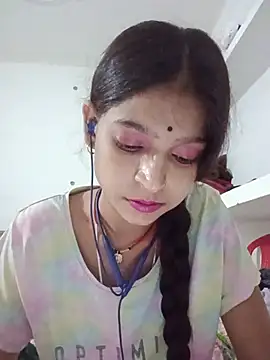 Mohnicute online show from May 25, 7:20 pm