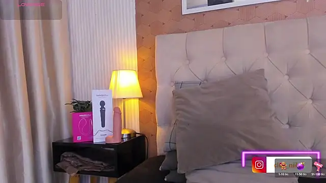 Snapshot of cleeo_nile chatting on January 17, 4:06 am cleeo nile online show from January 17, 4:06 am