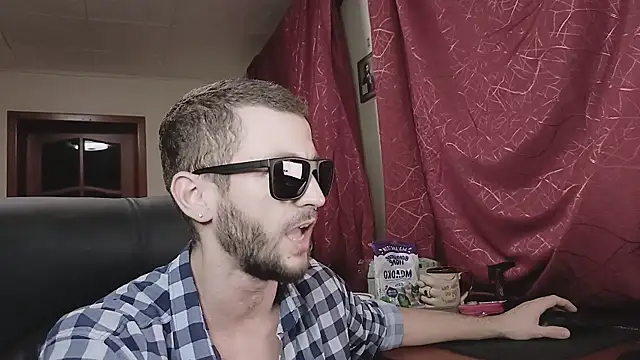 333Alone in theDark777 online show from November 27, 8:00 pm