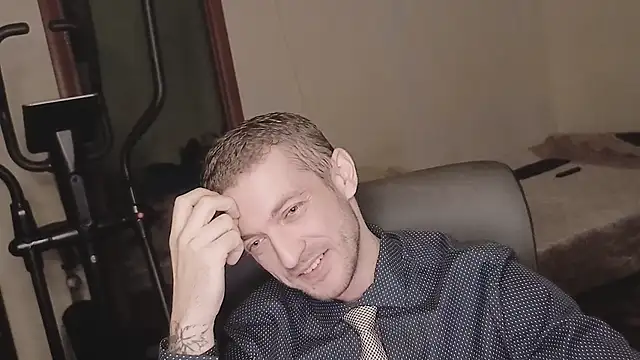 333Alone in theDark777 online show from December 3, 12:40 am