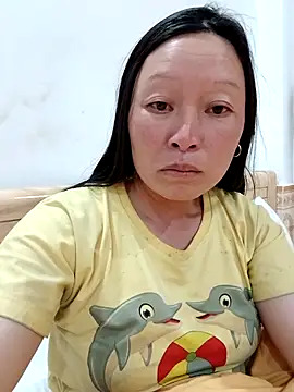 Snapshot of girl-hot2x chatting on March 28, 1:43 pm girl-hot2x online show from March 28, 1:43 pm