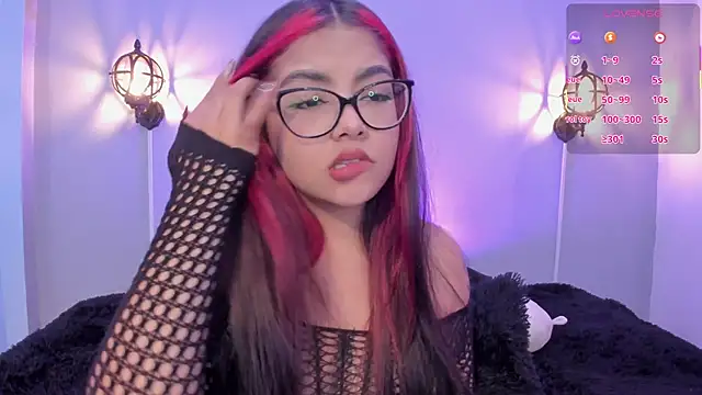 Snapshot of Stephany-roses- chatting on December 16, 12:48 am Stephany-roses- online show from December 16, 12:48 am