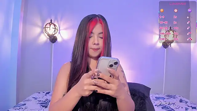 Snapshot of Stephany-roses- chatting on January 13, 9:20 pm Stephany-roses- online show from January 13, 9:20 pm