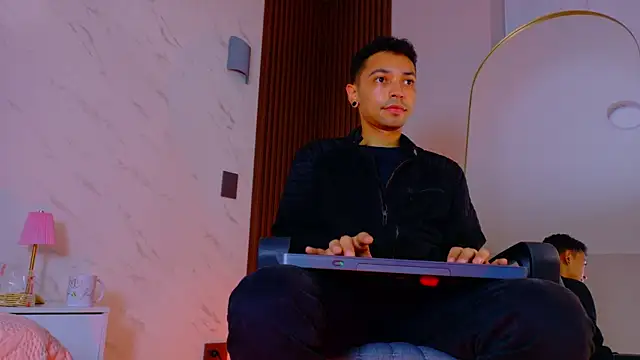 Snapshot of Imtavo chatting on January 15, 9:18 pm Imtavo online show from January 15, 9:18 pm