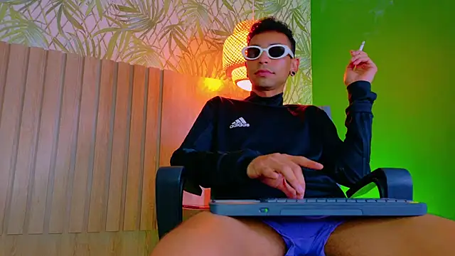 Snapshot of Imtavo chatting on January 17, 9:07 pm Imtavo online show from January 17, 9:07 pm