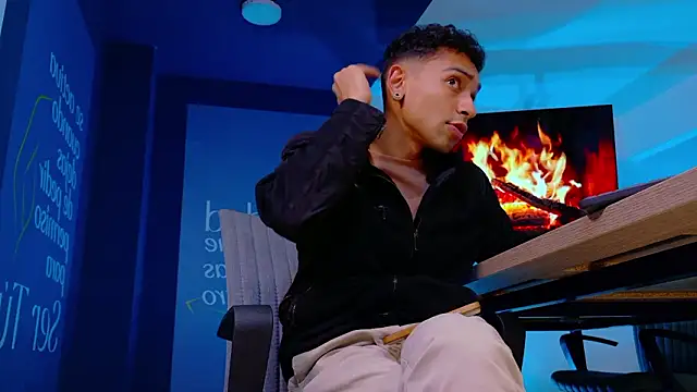 Snapshot of Imtavo chatting on February 3, 1:15 am Imtavo online show from February 3, 1:15 am