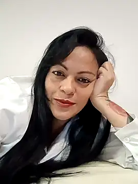 Snapshot of kristal253 chatting on December 19, 11:56 pm kristal253 online show from December 19, 11:56 pm