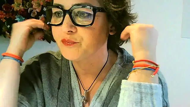 Snapshot of zaidapink1990 chatting on March 11, 5:08 pm zaidapink1990 online show from March 11, 5:08 pm