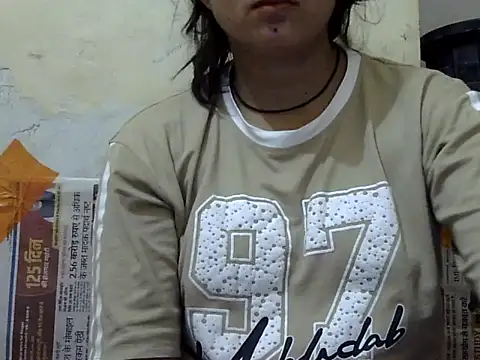 Anika Singh online show from May 6, 2:29 am
