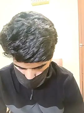 hotyyyyjonny online show from December 15, 7:01 am