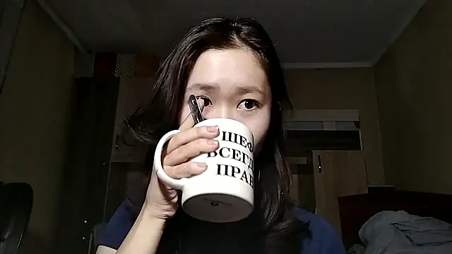 HuldaKye online show from November 22, 1:21 pm