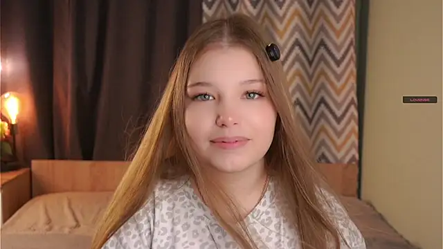 CruzMensch online show from December 1, 1:05 pm