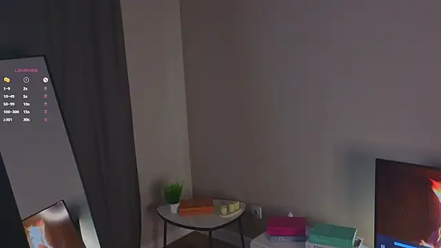 CruzMensch online show from December 2, 1:05 pm