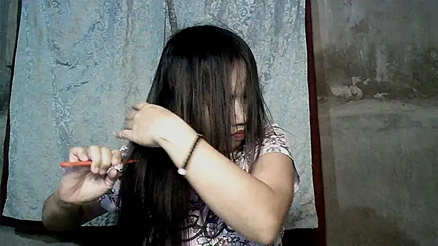 Snapshot of xwindyxxx chatting on April 20, 1:58 pm xwindyxxx online show from April 20, 1:58 pm