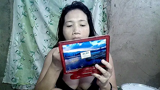 Snapshot of xwindyxxx chatting on April 26, 3:37 am xwindyxxx online show from April 26, 3:37 am