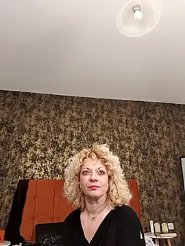 LittleCurlyGirl online show from February 10, 8:57 pm