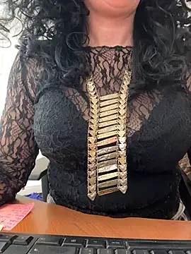 Snapshot of Deessenympho chatting on March 24, 9:25 am Deessenympho online show from March 24, 9:25 am