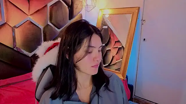 Brandy collinss online show from March 26, 11:27 am