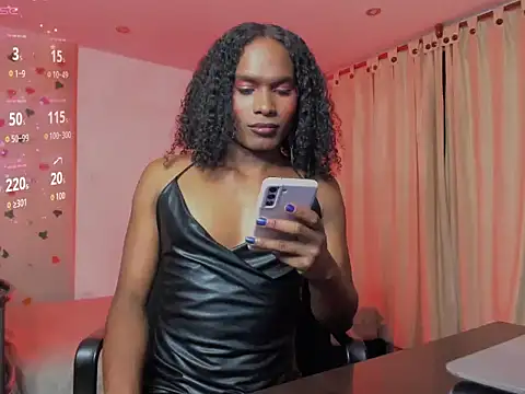 LaGoldenBitch online show from May 21, 12:17 am