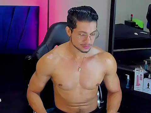 Nolan joness online show from March 17, 7:39 pm