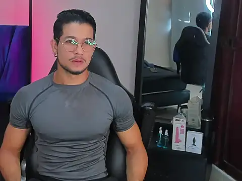 Nolan joness online show from March 19, 8:35 pm